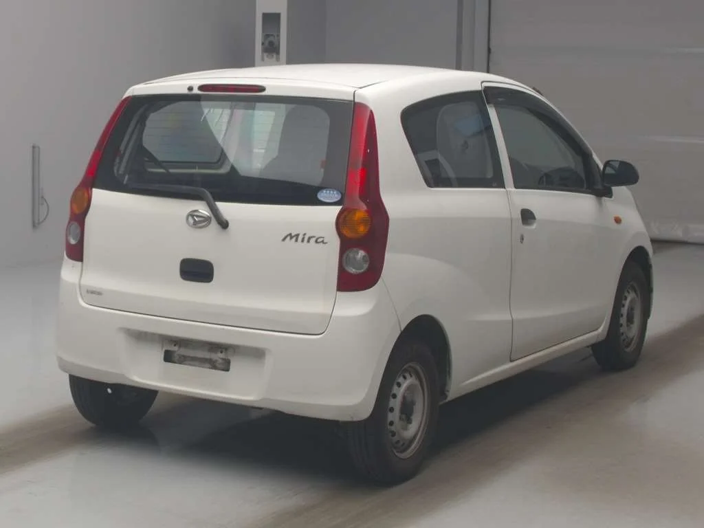 Daihatsu Mira  с аукциона в Японии