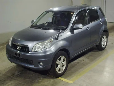 TOYOTA RUSH