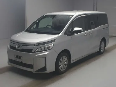 TOYOTA VOXY, 2019 — лот японского аукциона