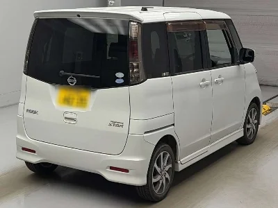 NISSAN ROOX