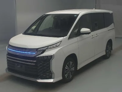 TOYOTA VOXY, 2022 — лот японского аукциона