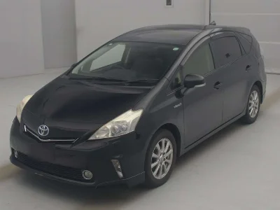 TOYOTA PRIUS ALPHA, 2013 — лот японского аукциона