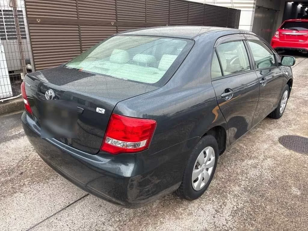 Toyota Corolla Axio 2010