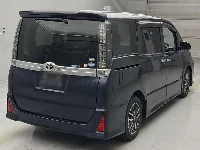 Цена авто Toyota Voxy с аукционов Японии, номер кузова ZRR80W, пробег 87 000, оценка 8