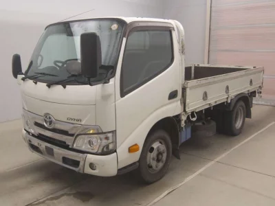 TOYOTA DYNA
