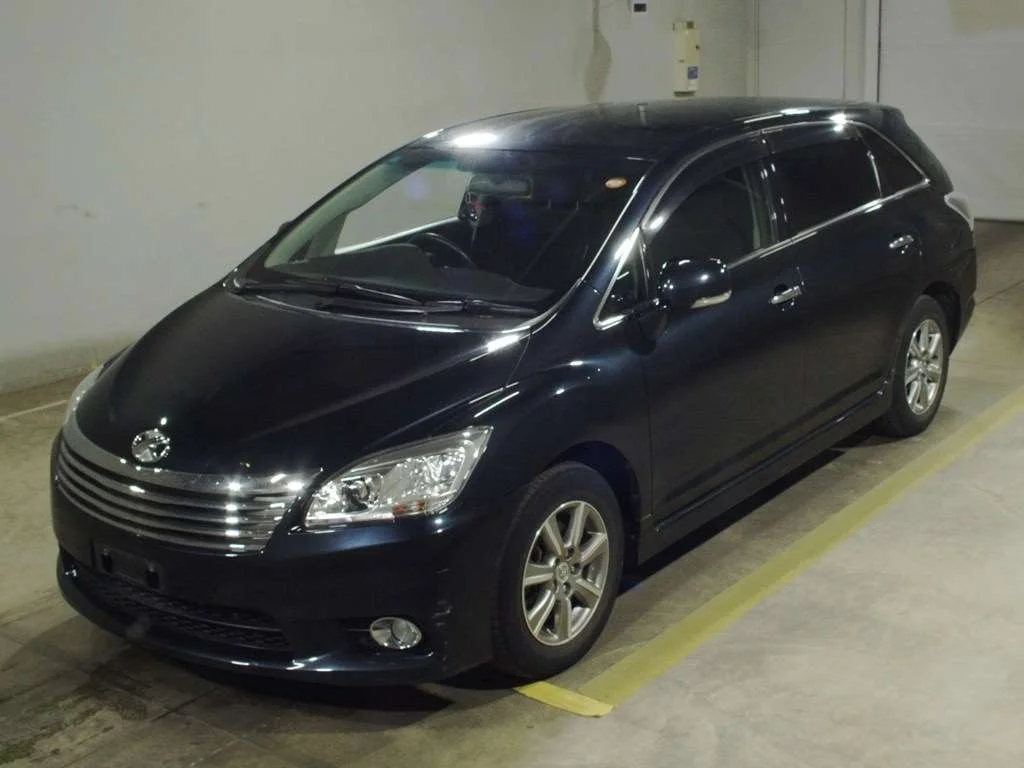 Toyota Mark X Zio  с аукциона в Японии