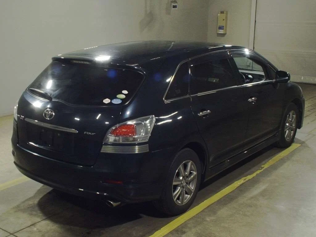 Toyota Mark X Zio  с аукциона в Японии