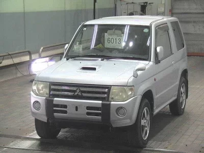 MITSUBISHI PAJERO MINI