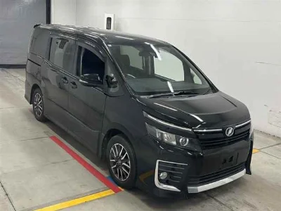 TOYOTA VOXY, 2016 — лот японского аукциона