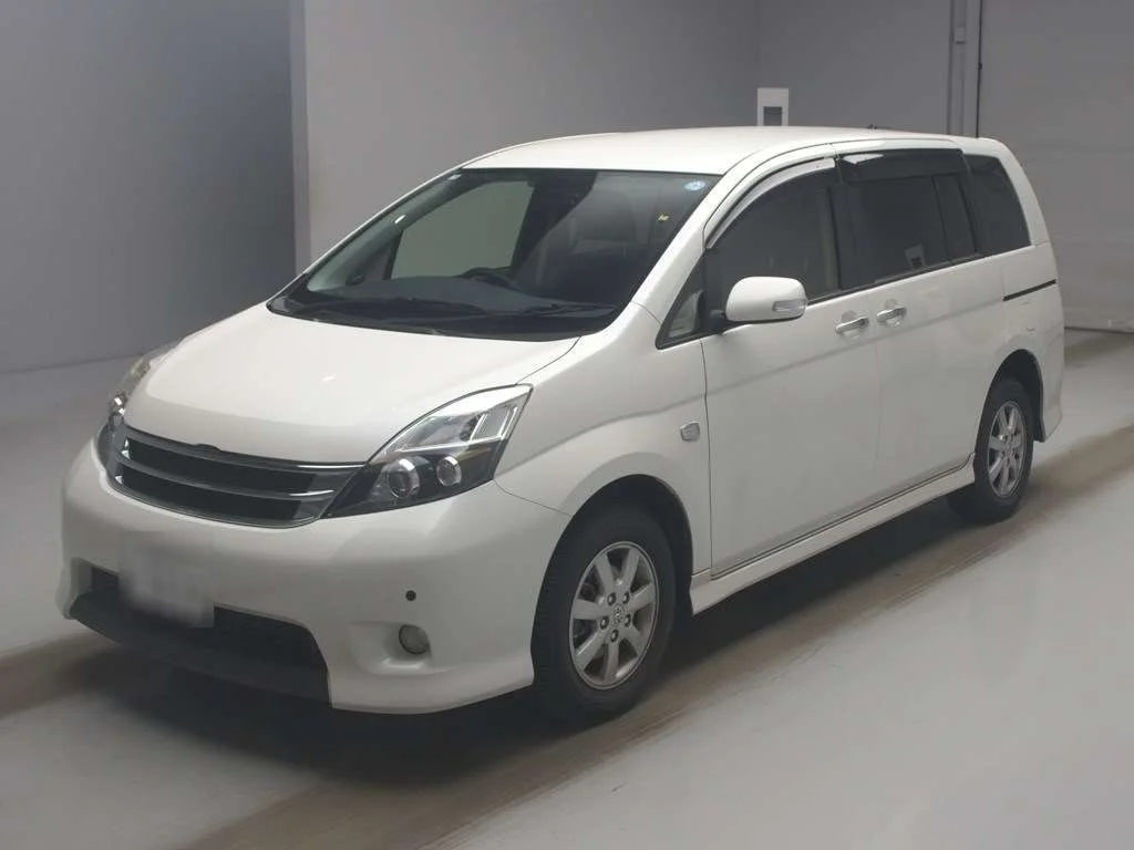 Toyota Isis 2013