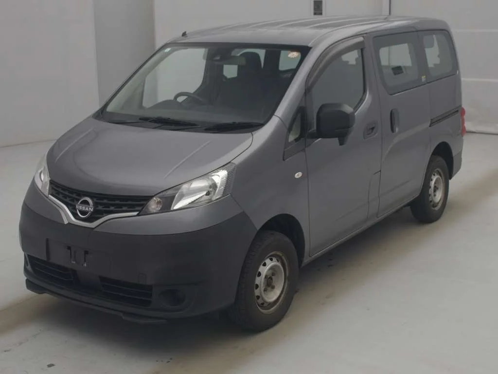 Nissan NV200 2021