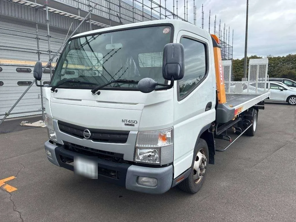 Nissan NT450 ATLAS 2017