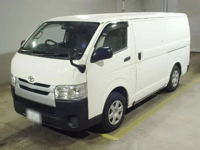 TOYOTA HIACE VAN, 2018 — лот японского аукциона