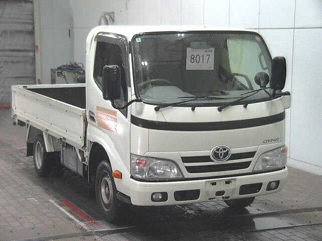 Toyota Dyna 2015