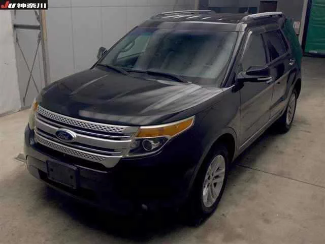 Ford Explorer  с аукциона в Японии