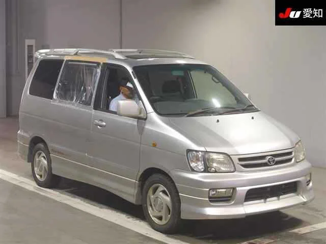 Toyota TownAce Noah 2001