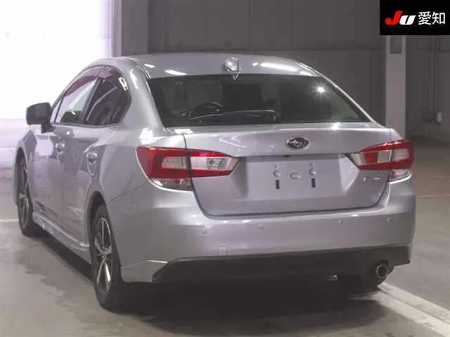 Subaru Impreza  с аукциона в Японии