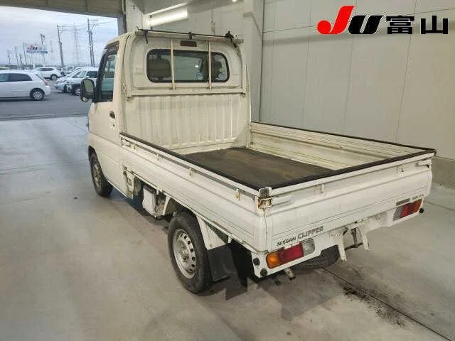 Nissan Clipper Truck 2010