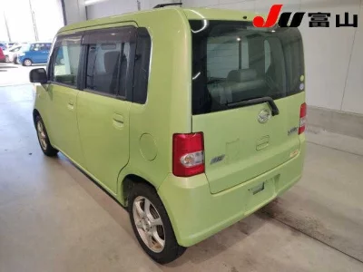 DAIHATSU MOVE CONTE