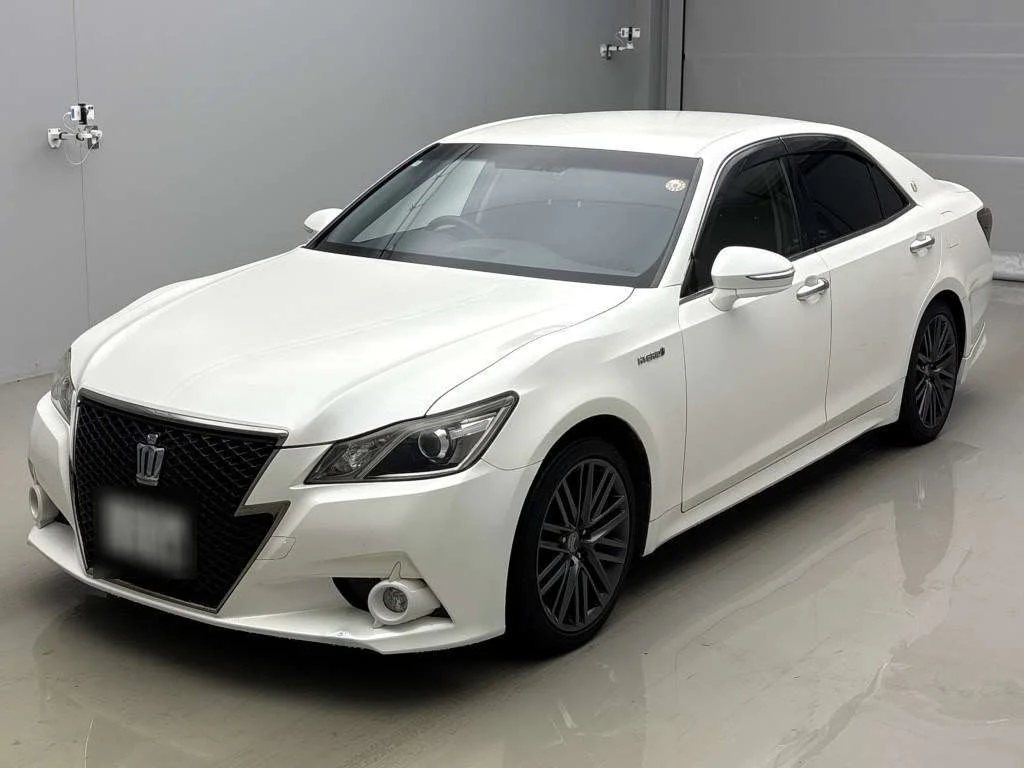 Toyota Crown 2014