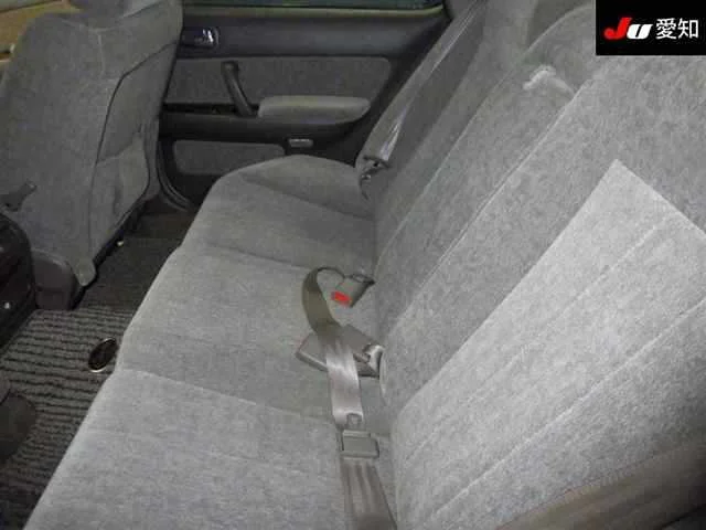 Nissan Gloria  с аукциона в Японии