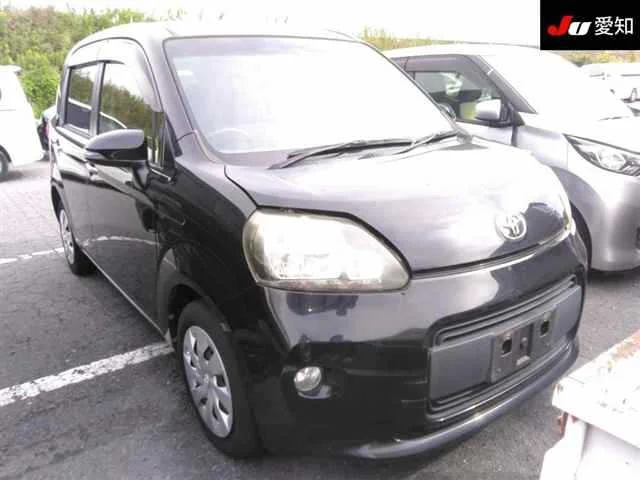 Toyota Porte 2015