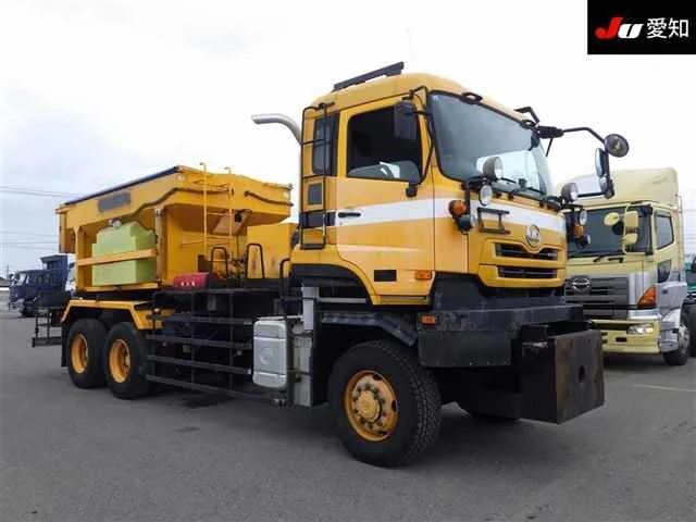 NISSAN DIESEL (UD) QUON  с аукциона в Японии