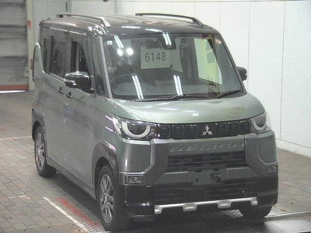 Mitsubishi Delica Mini 2024