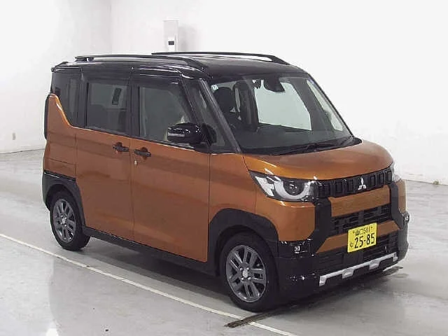 Mitsubishi Delica Mini 2024