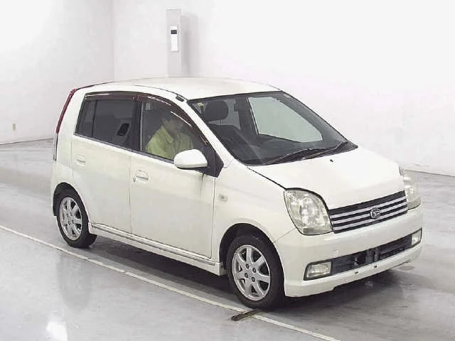 Daihatsu Mira 2004