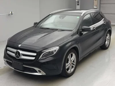 MERCEDES BENZ GLA