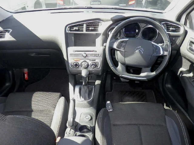 Citroen C4  с аукциона в Японии