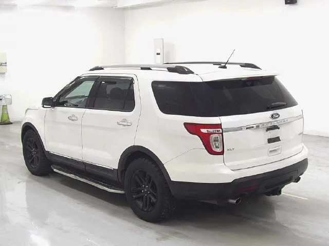 Ford Explorer  с аукциона в Японии