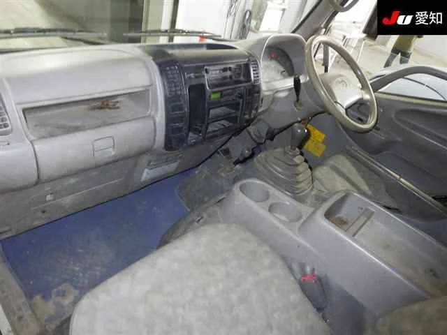 Toyota ToyoAce  с аукциона в Японии