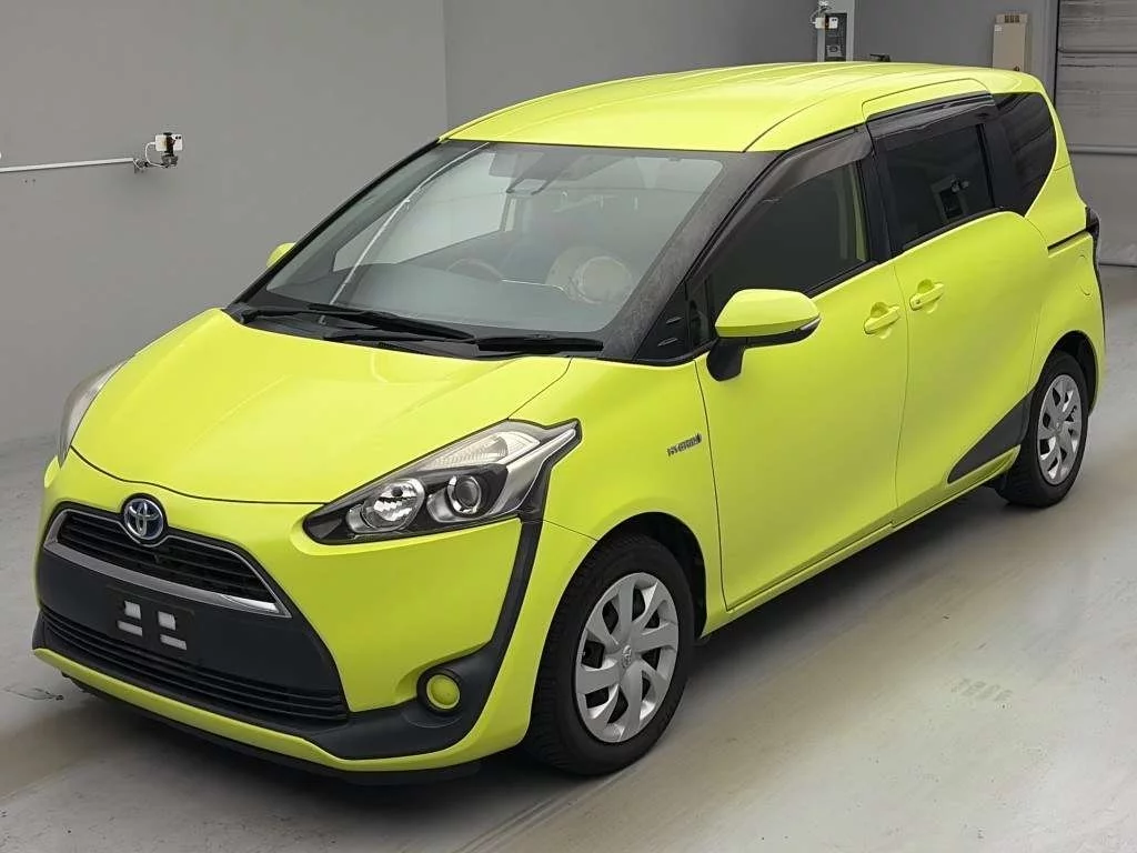 Toyota Sienta  с аукциона в Японии