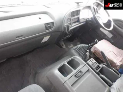 ISUZU FORWARD