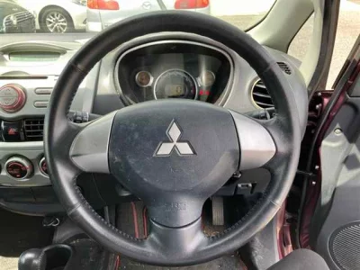 MITSUBISHI I