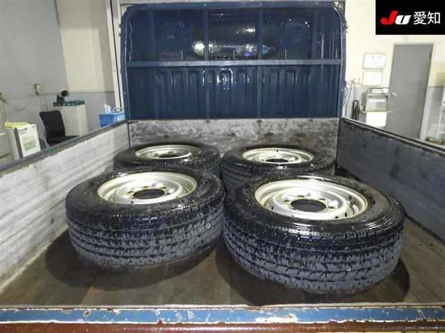 Nissan UD  с аукциона в Японии