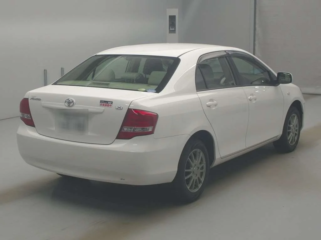 Toyota Corolla Axio 2011