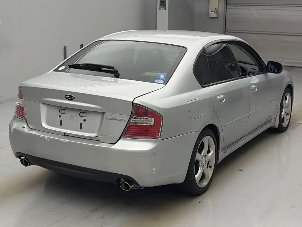 Subaru Legacy B4  с аукциона в Японии