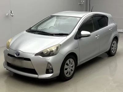 TOYOTA AQUA, 2012 — лот японского аукциона