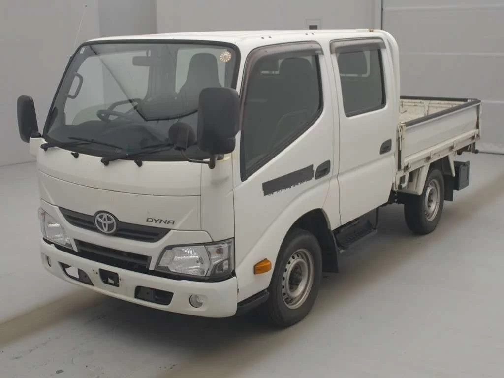Toyota Dyna 2019