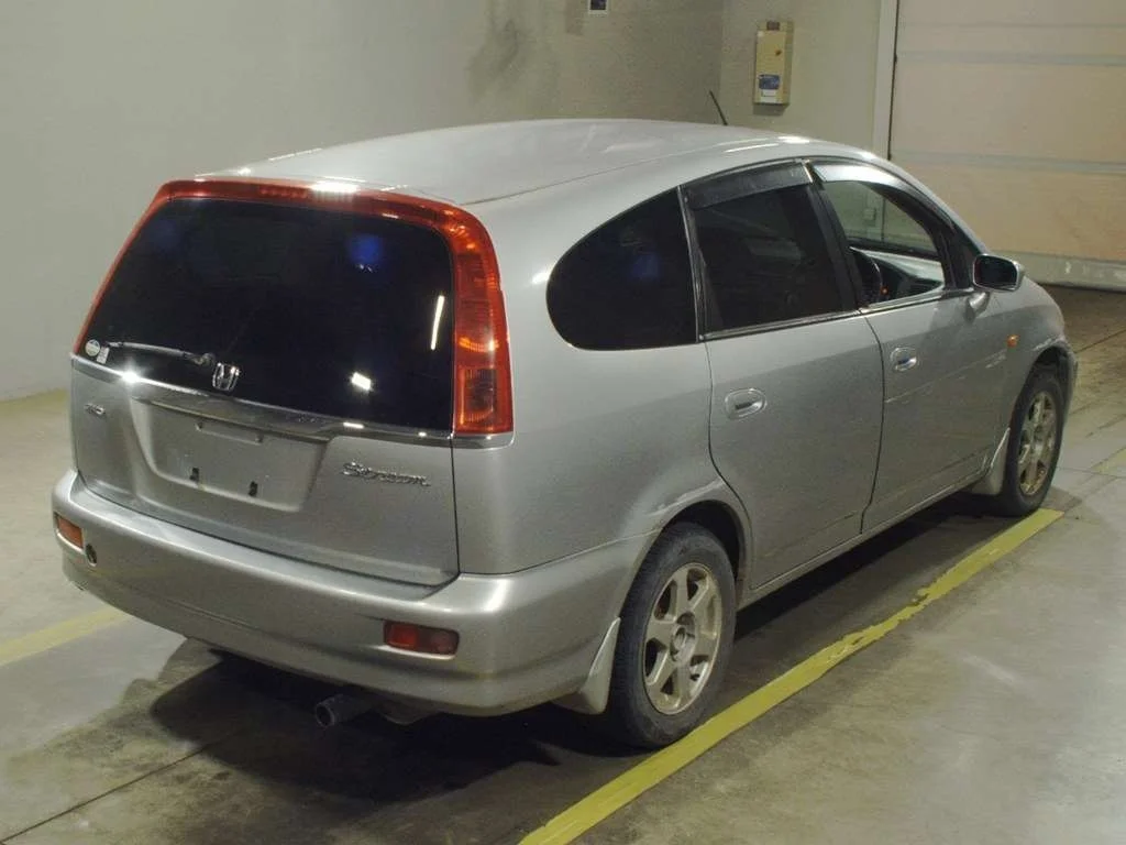 Honda Stream  с аукциона в Японии
