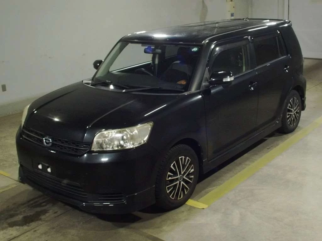 Toyota Corolla Rumion 2015
