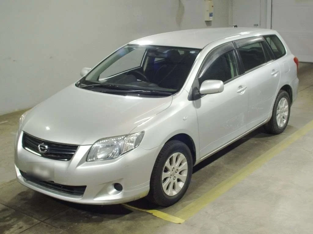 Toyota Corolla Fielder 2011