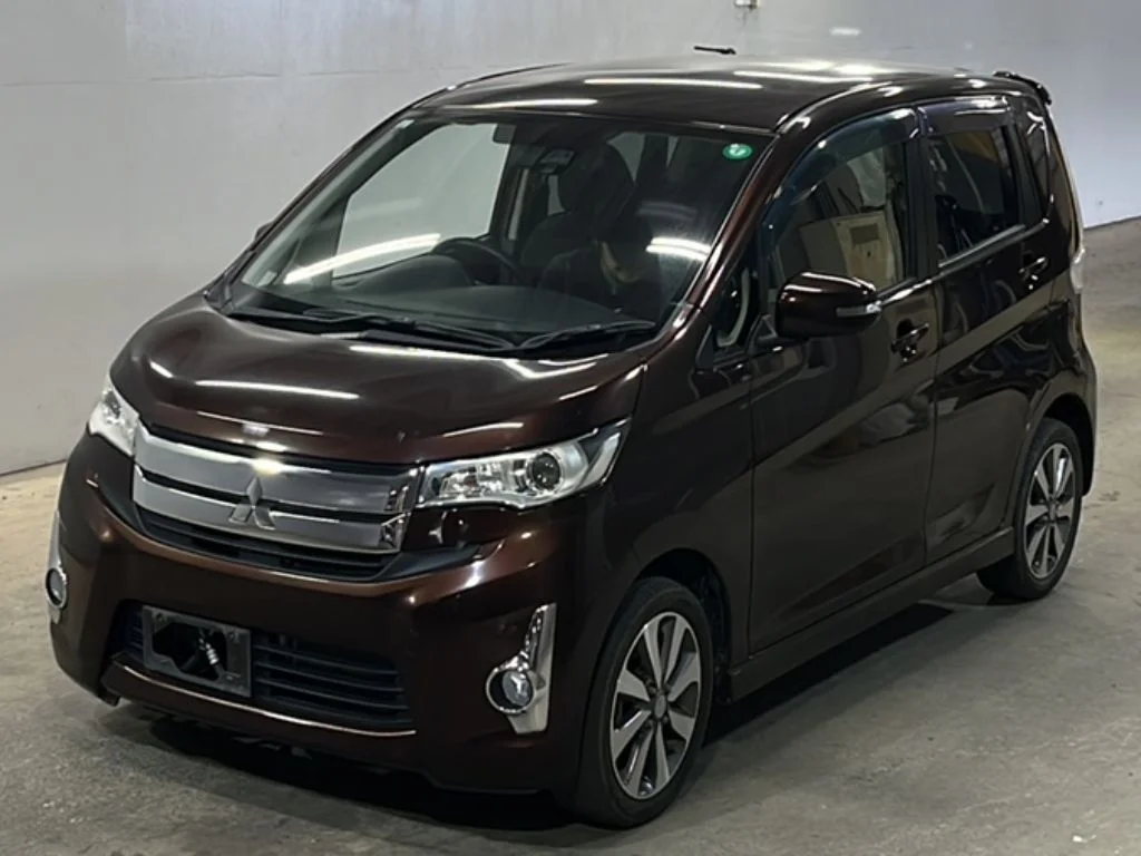 Mitsubishi ek Custom 2015