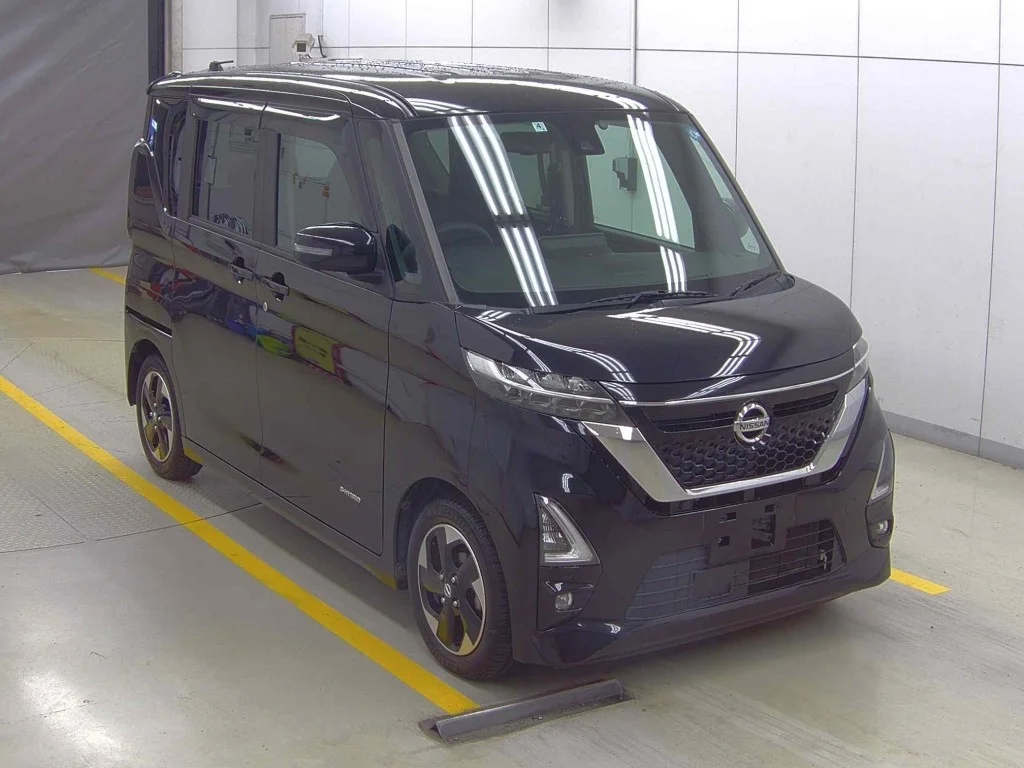 Nissan Roox 2020