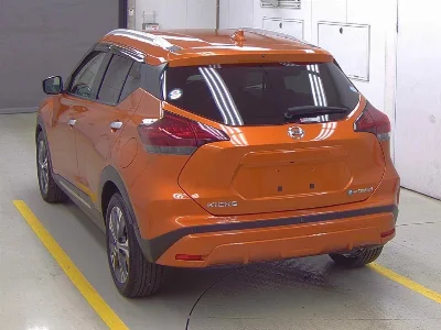 NISSAN KICKS