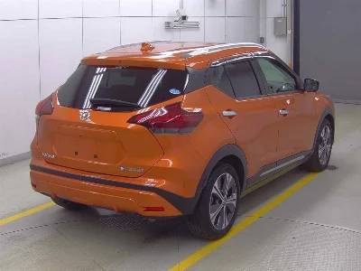 NISSAN KICKS