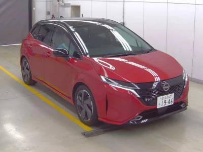NISSAN AURA